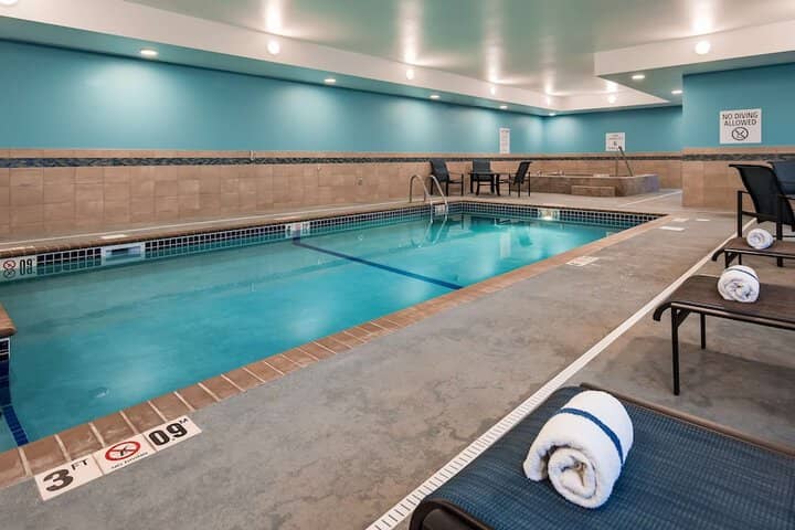 Pool 17 of 26